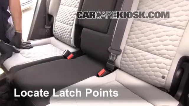 2018 Chevrolet Equinox LS 1.5L 4 Cyl. Turbo Car Seats Install